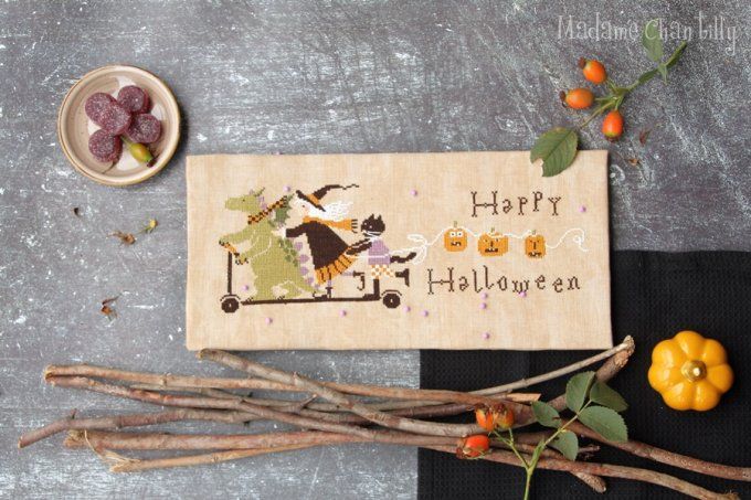 Mme Chantilly Halloween Scooter