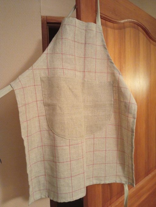 Tablier enfant en lin naturel Carreaux rouges